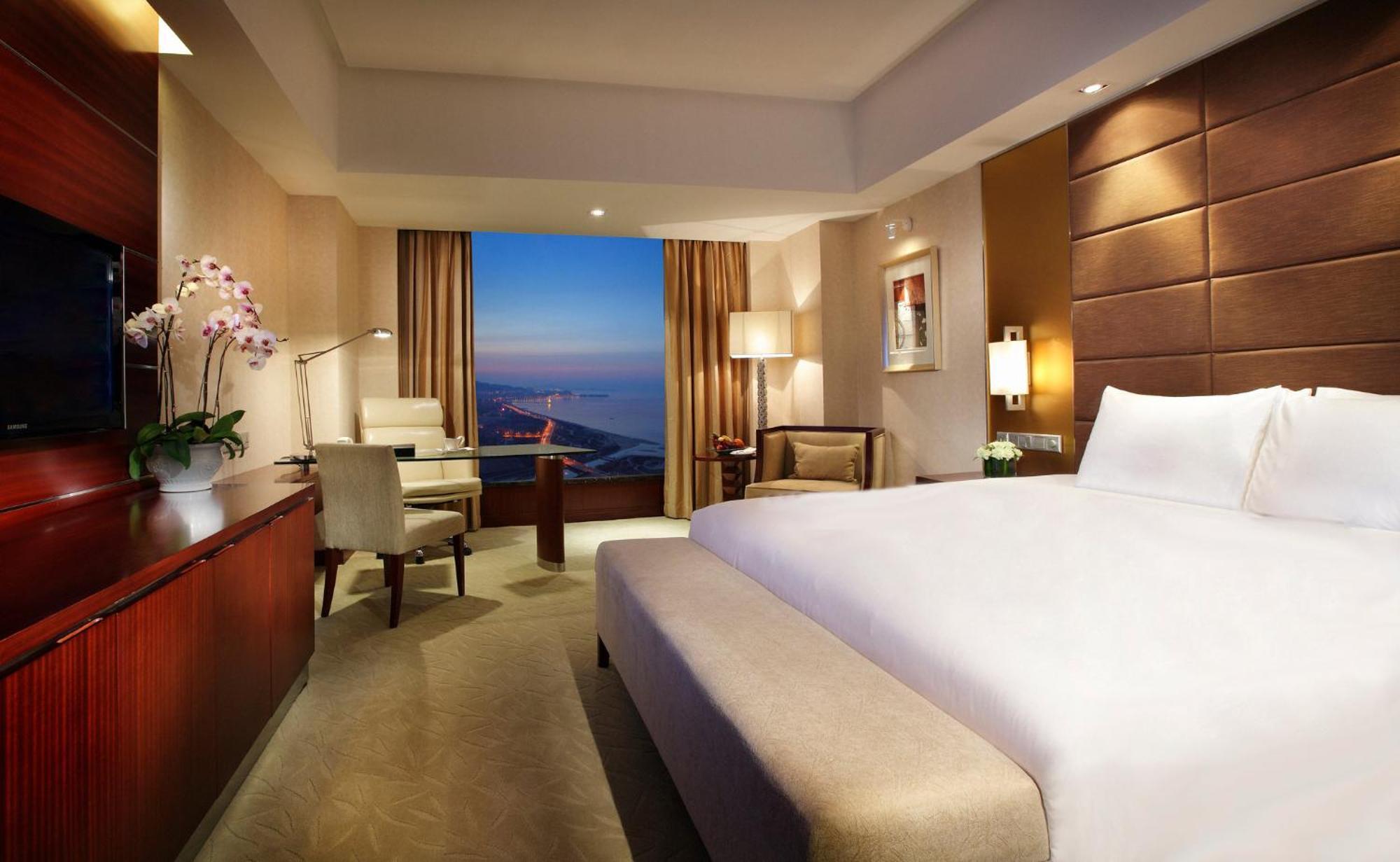 Crowne Plaza Yantai Sea View By Ihg Hotel Kültér fotó